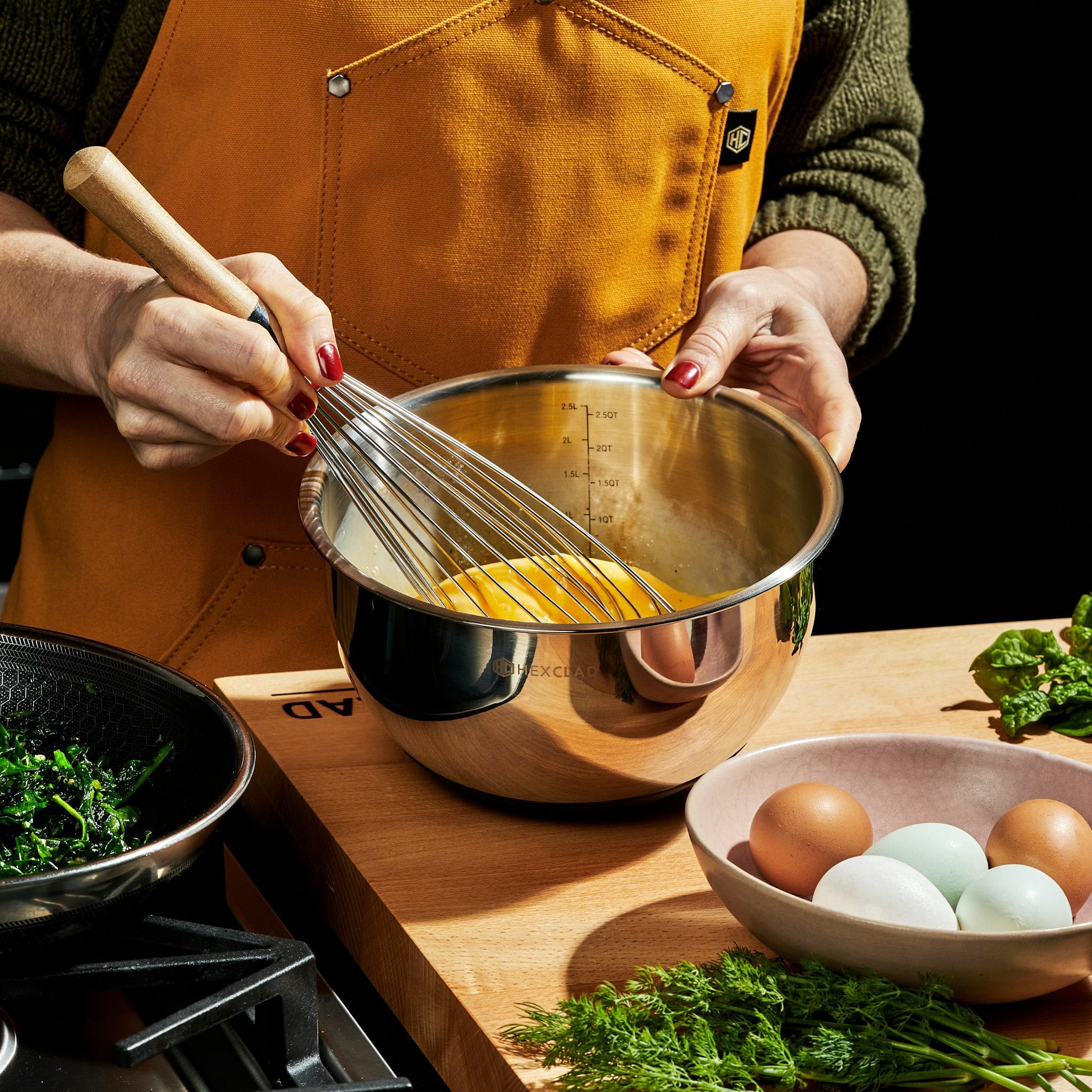 Stainless Steel Mixing Bowls With Lids | HexClad Canada