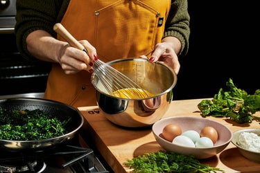 The best scrambled egg recipe cooked on a HexClad frying pan