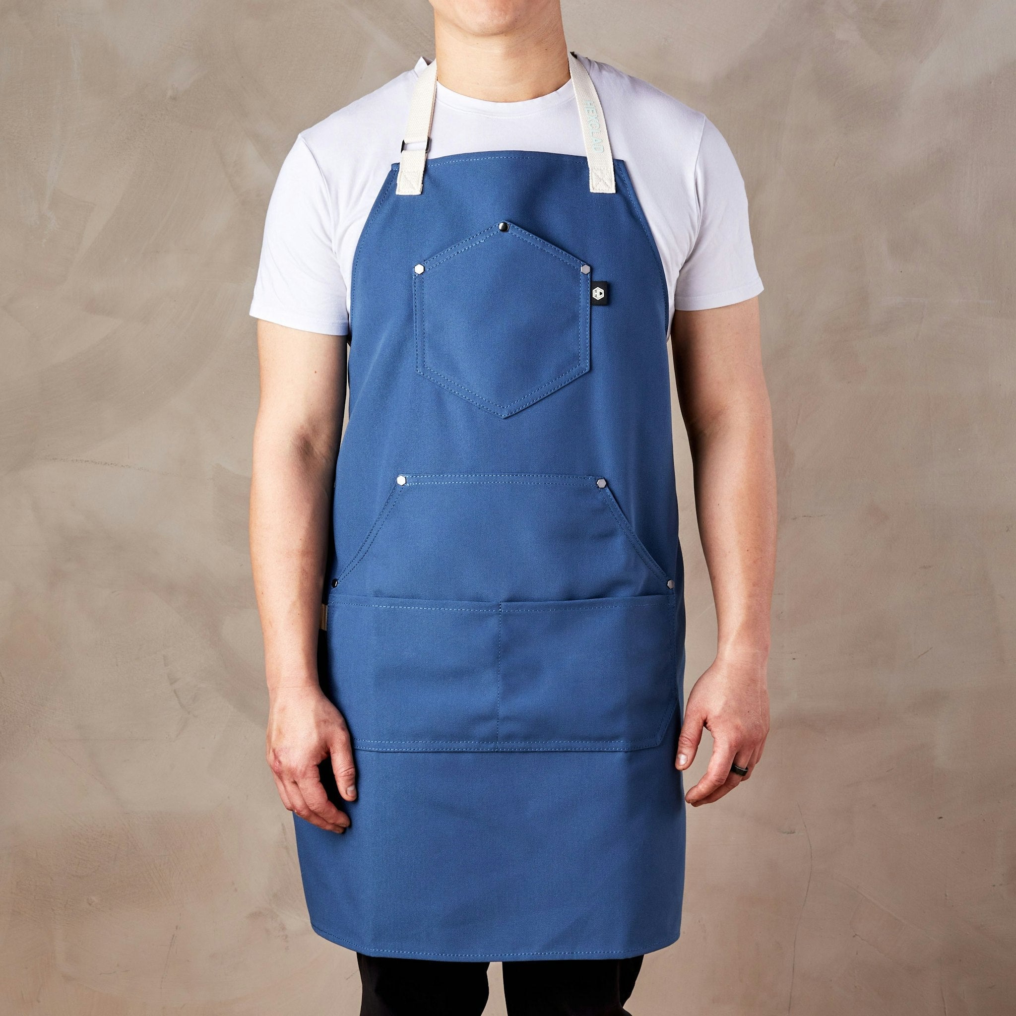 Eco Modern Apron (Azure) | HexClad Canada