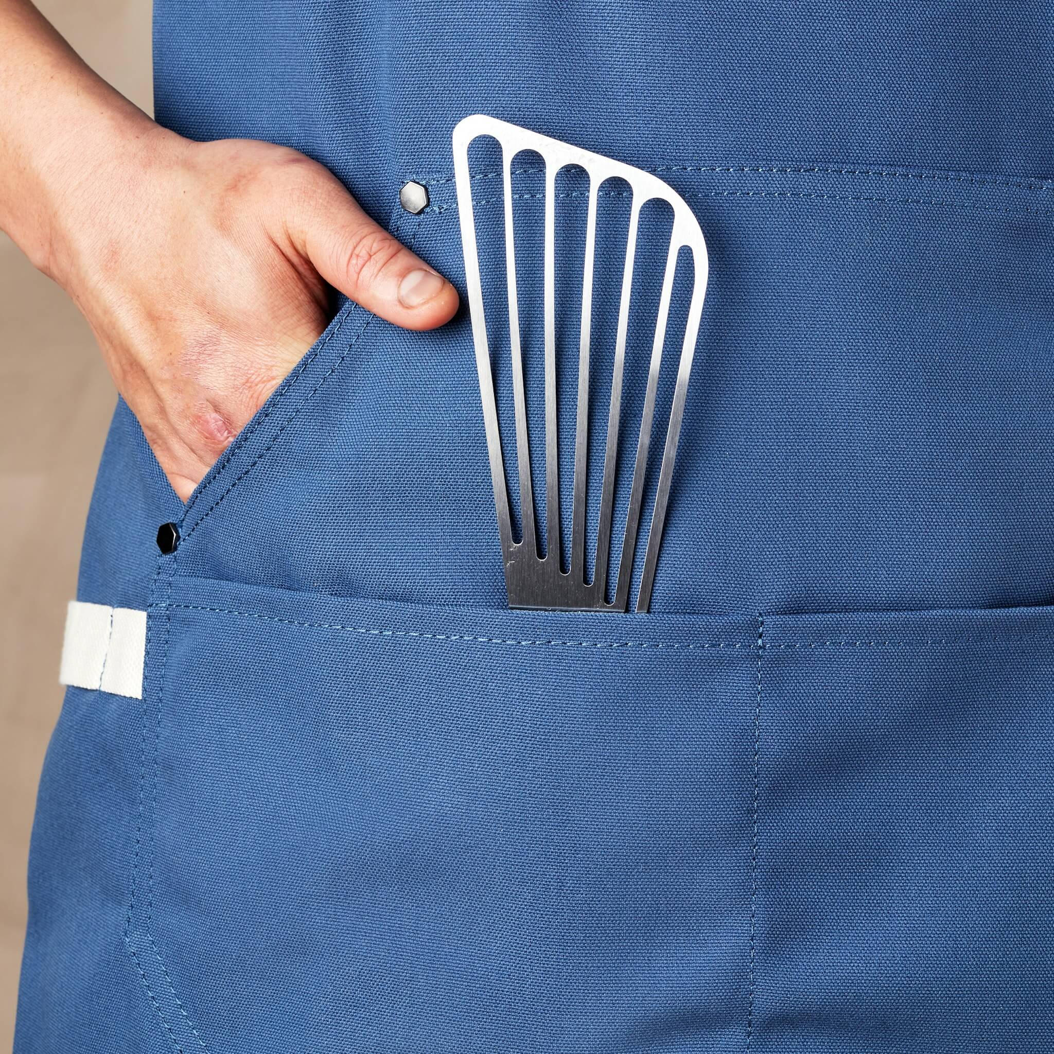 Eco Modern Apron (Azure) | HexClad Canada