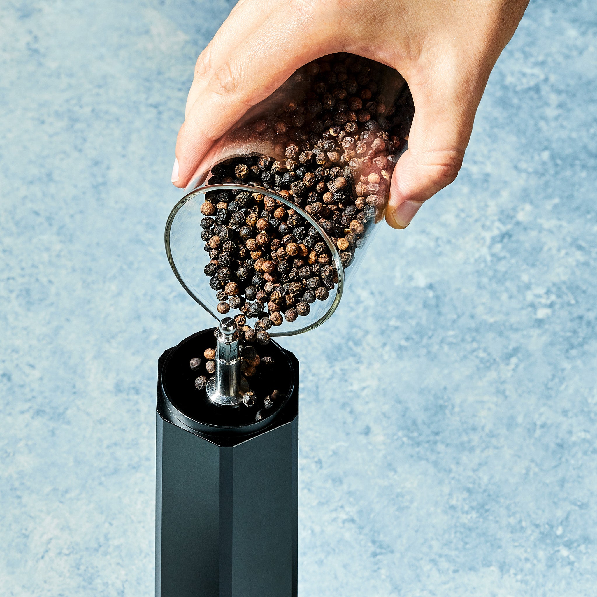 HexMill Salt and Pepper Grinder Set | HexClad Canada