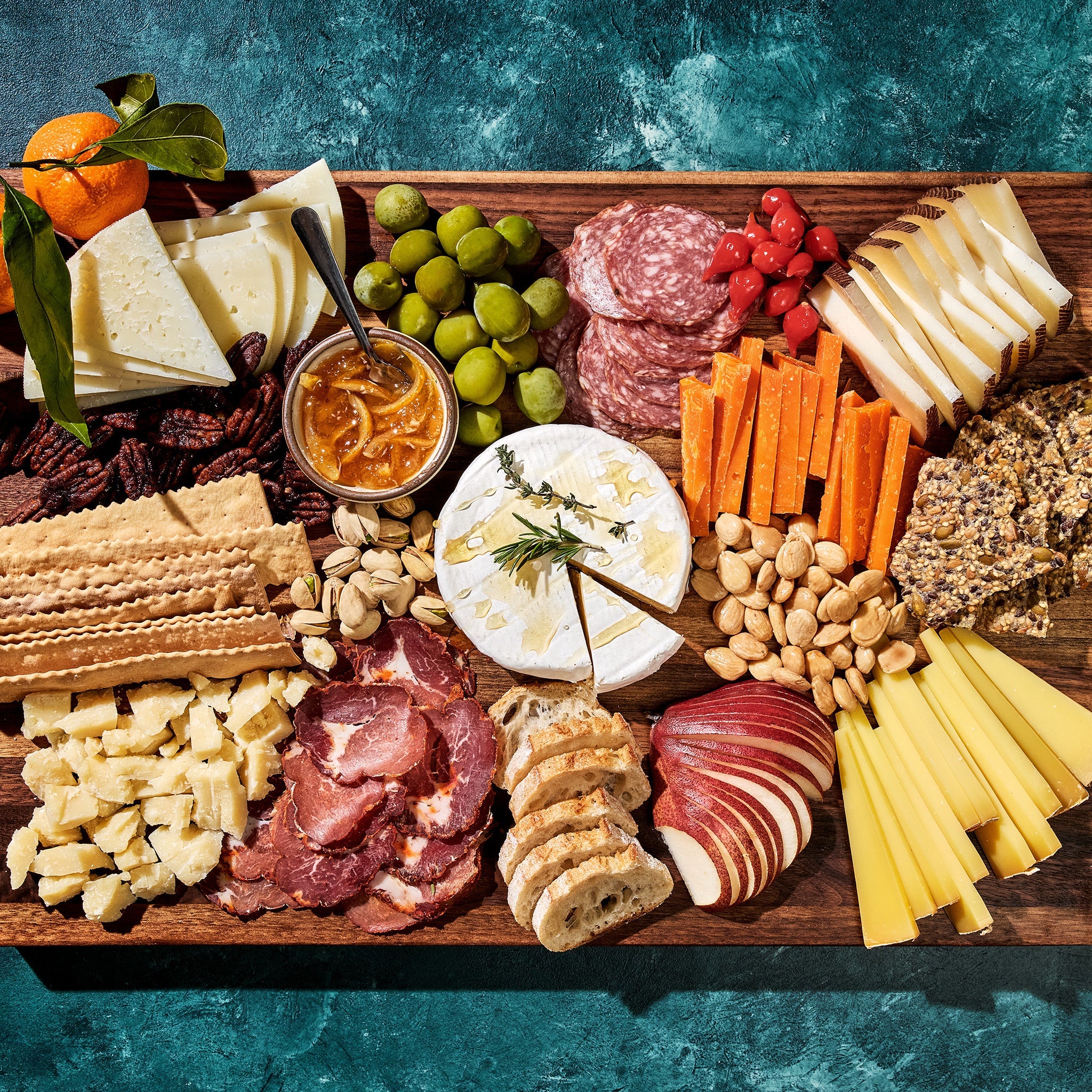 Walnut Cutting Board, Large | HexClad Canada