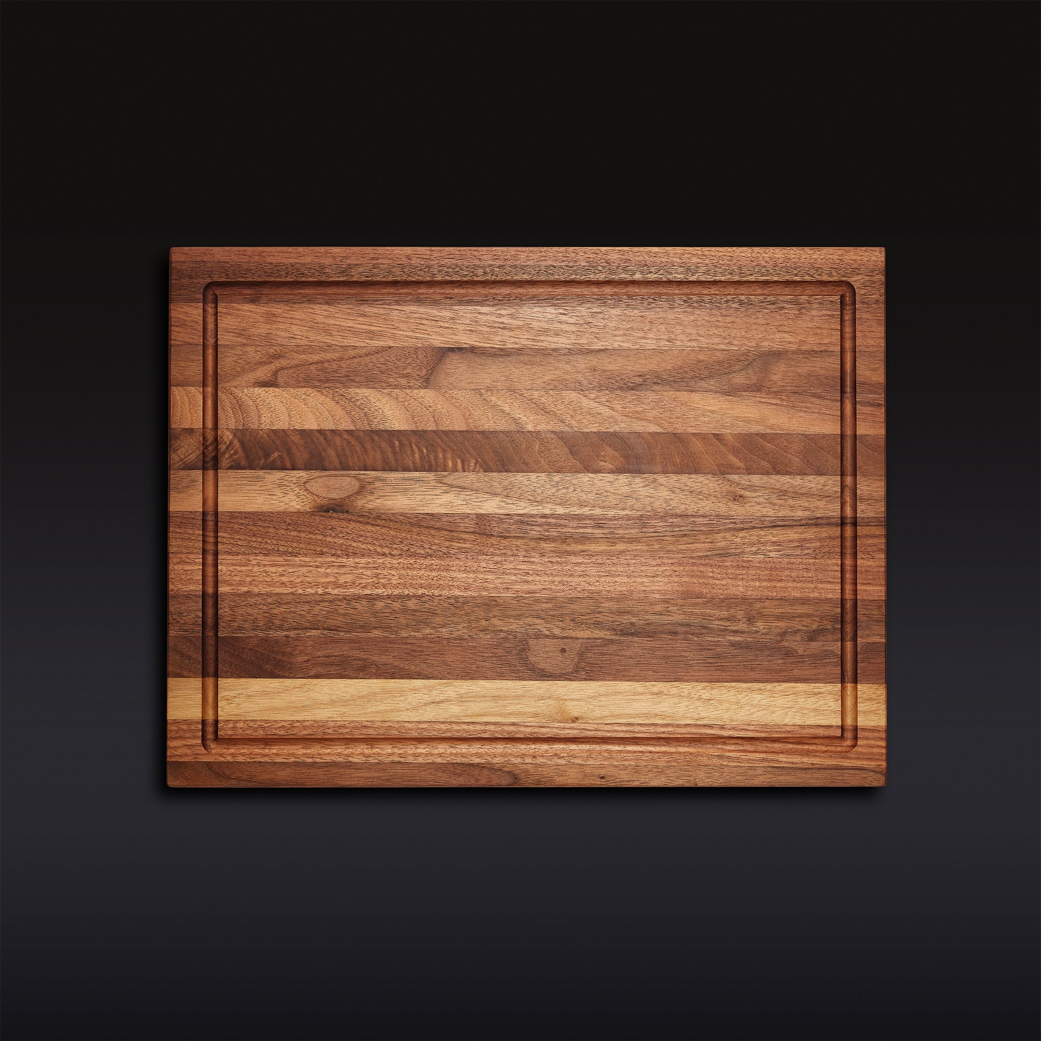 Walnut Cutting Board, Medium | HexClad Canada