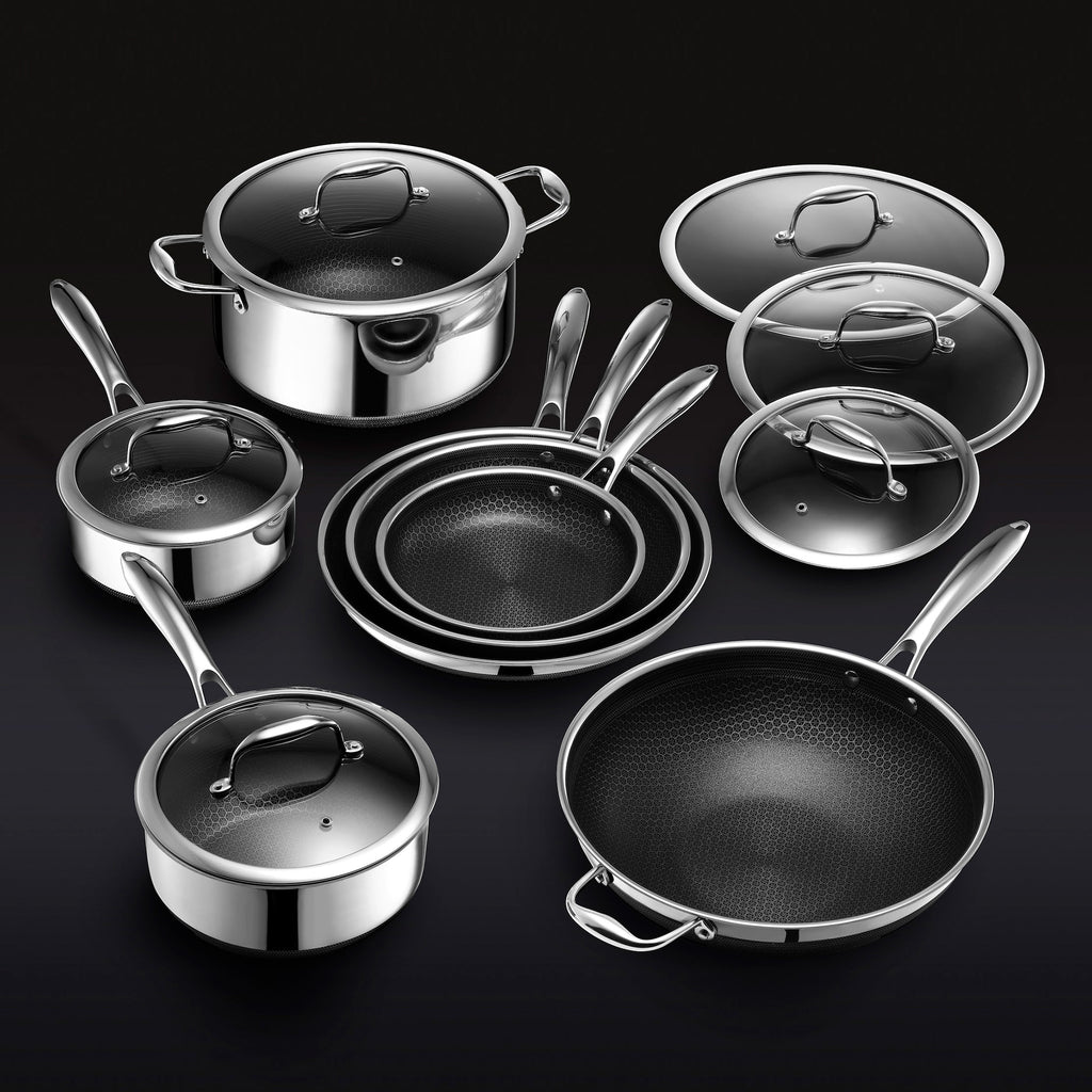 The Overhaul Bundle – HexClad Cookware Canada