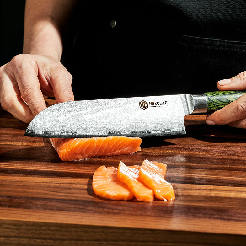 Couteau Santoku en acier de Damas, 7 po (17 cm)