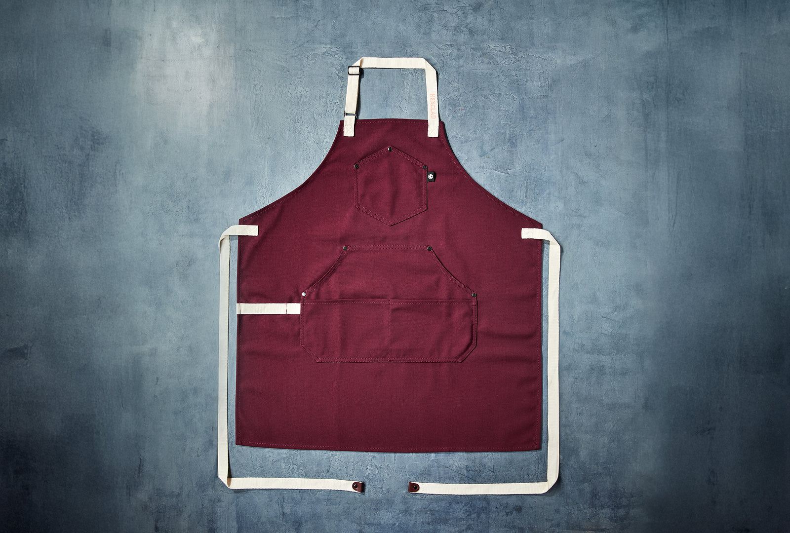 Eco Modern Apron (Crimson) | HexClad Canada